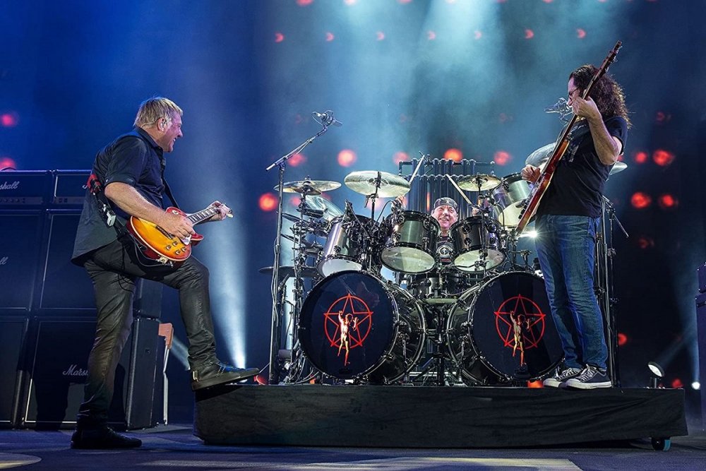 Rush - R40 Live (40th Anniversary Tour) (2015) - 6bandC.jpg